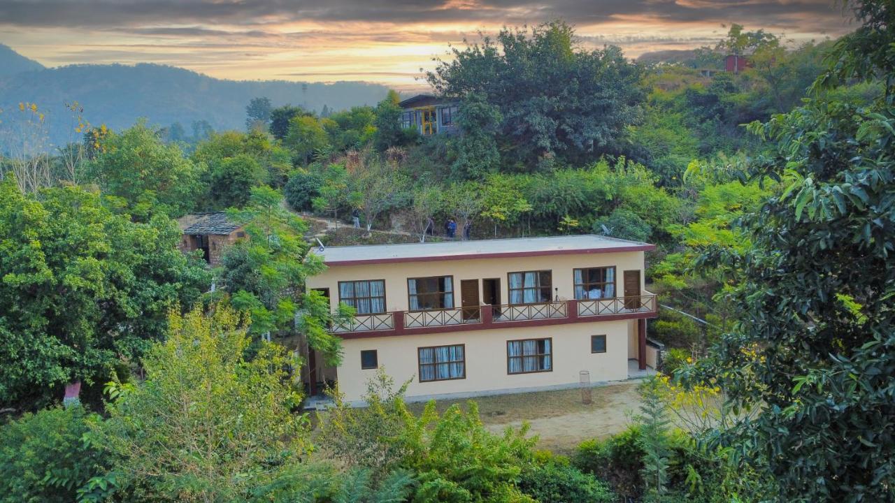 Lahermitage Resort Lansdowne Ngoại thất bức ảnh