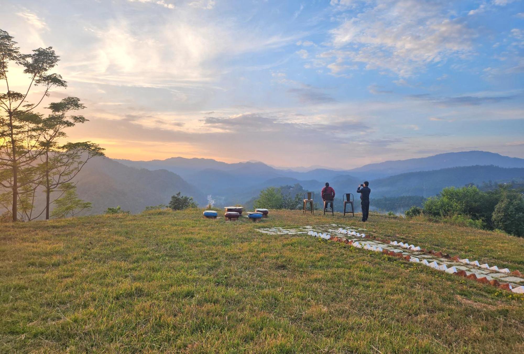 Lahermitage Resort Lansdowne Ngoại thất bức ảnh