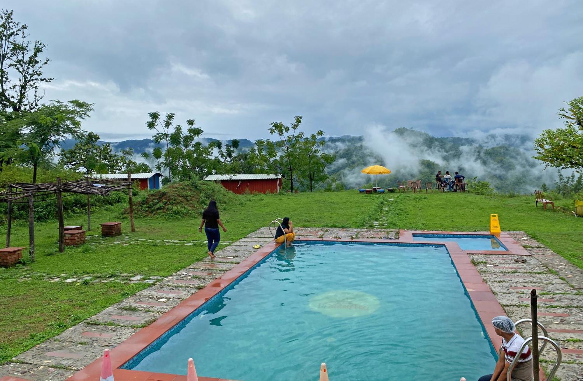 Lahermitage Resort Lansdowne Ngoại thất bức ảnh